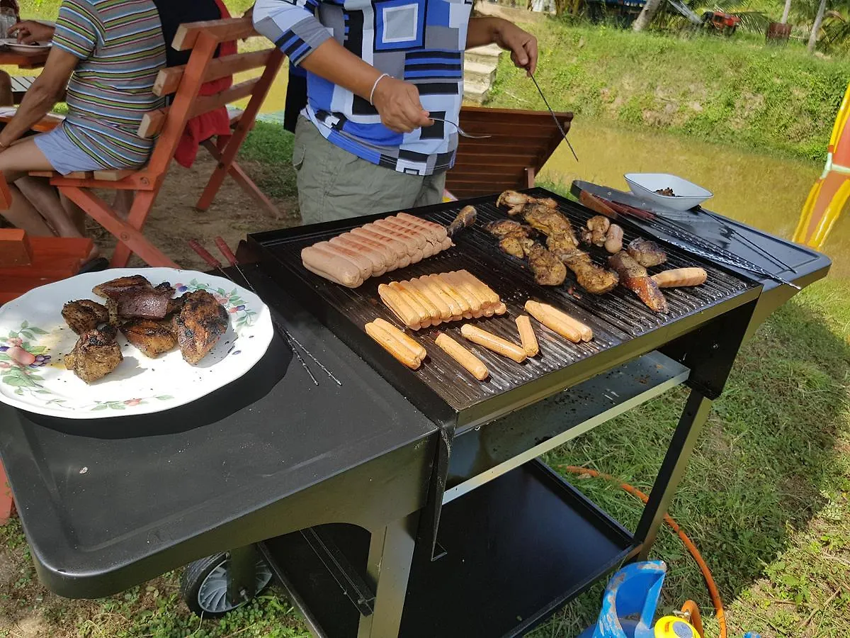 Thambili Adventure Resort Negombo